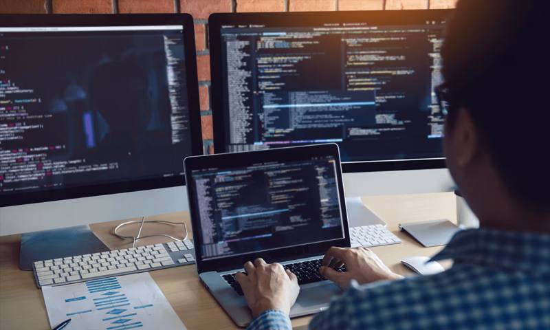 数据科学选型:R与Python如何赋能武进区网站建设?